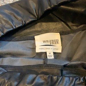 Wilfred vegan leather leggings